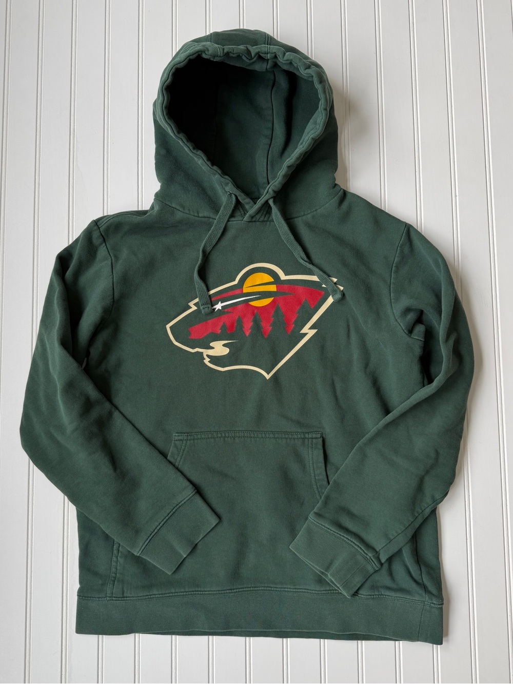 MN Wild Pull Over Hoodie Green Hockey Sweatshirt W/Logo Men’s Size Medium